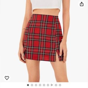 Red Mini Skirt, Flannel, Size Medium (USA 6-8), Worn Once